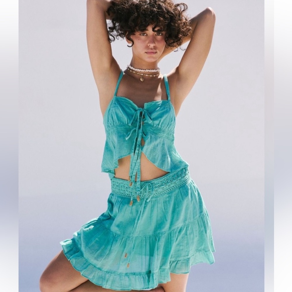 Free People Zaria Set New With Tags , SOLD OUT , size XS Gorgeous 💎